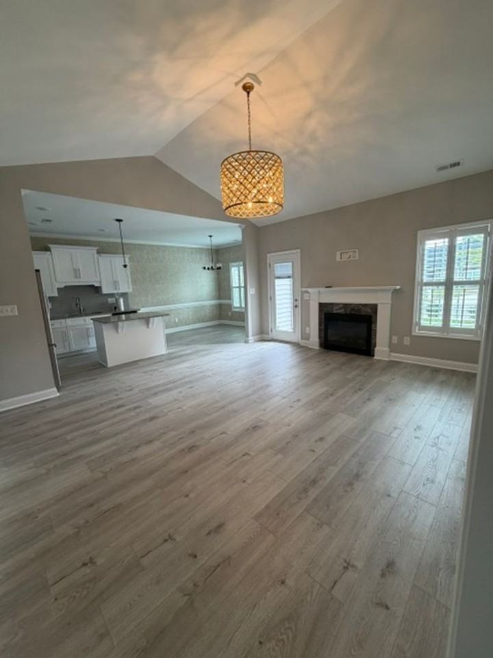 311 Oak Pointe Cir E - Photo 4 of 26
