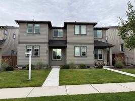 featured image of 2366 Ne Victor Pl