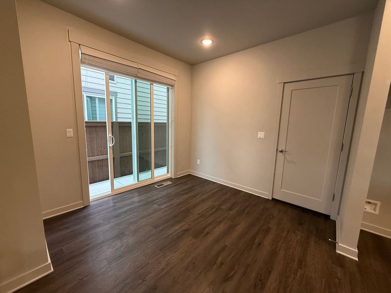 2366 Ne Victor Pl - Photo 4 of 26