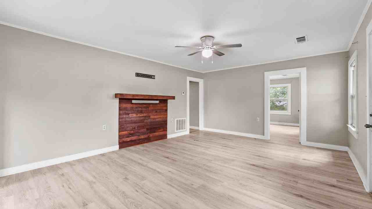 408 W Us Highway 82 - Photo 6 of 28