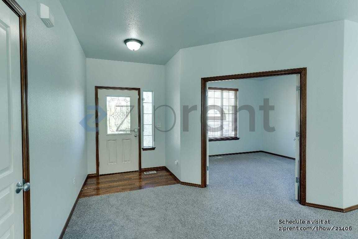 2812 67th Ct Se - Photo 6 of 33