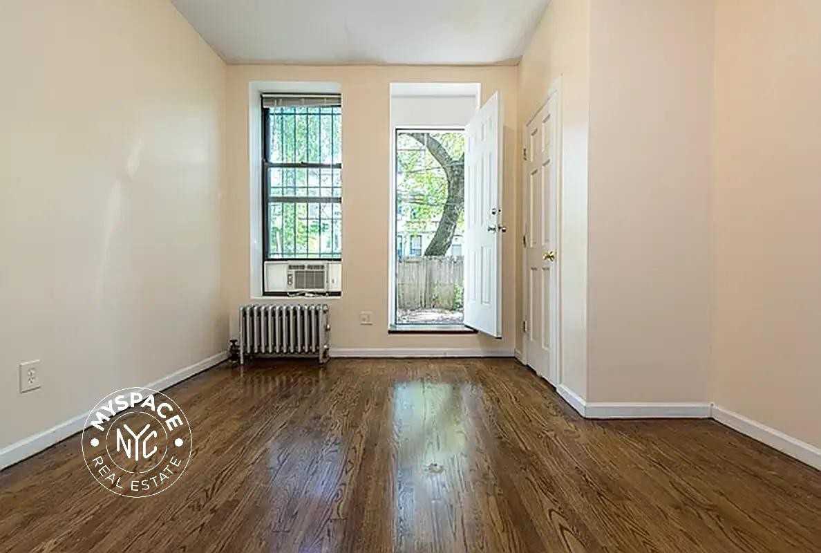 300 Jefferson St #1L - Photo 6 of 9