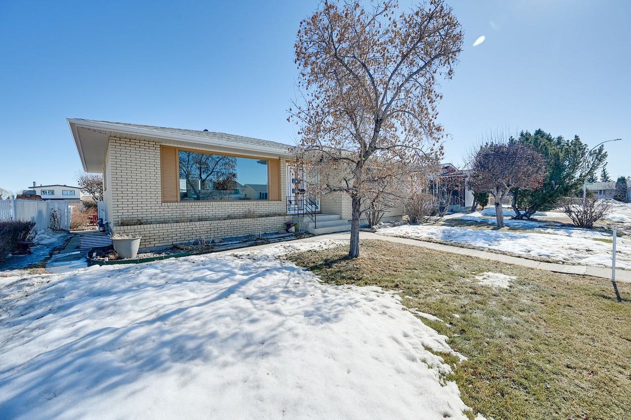 13815 88 Street, Main, Edmonton, Alberta, Canada, T5E 3J1 - Photo 2 of 18