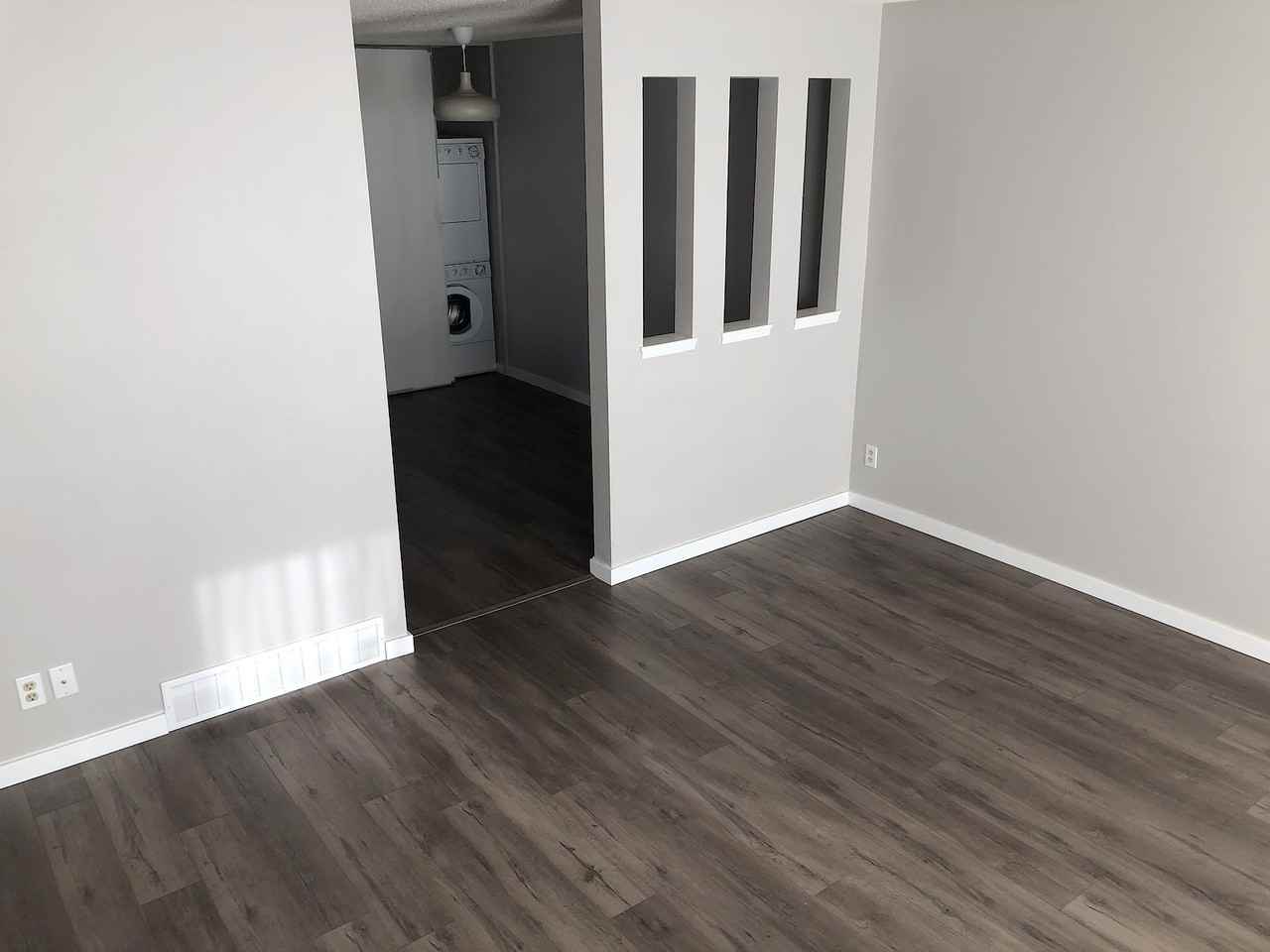 4346 50 Street Northwest, Edmonton, Alberta, Canada, T6L 1W6 - Photo 7 of 16