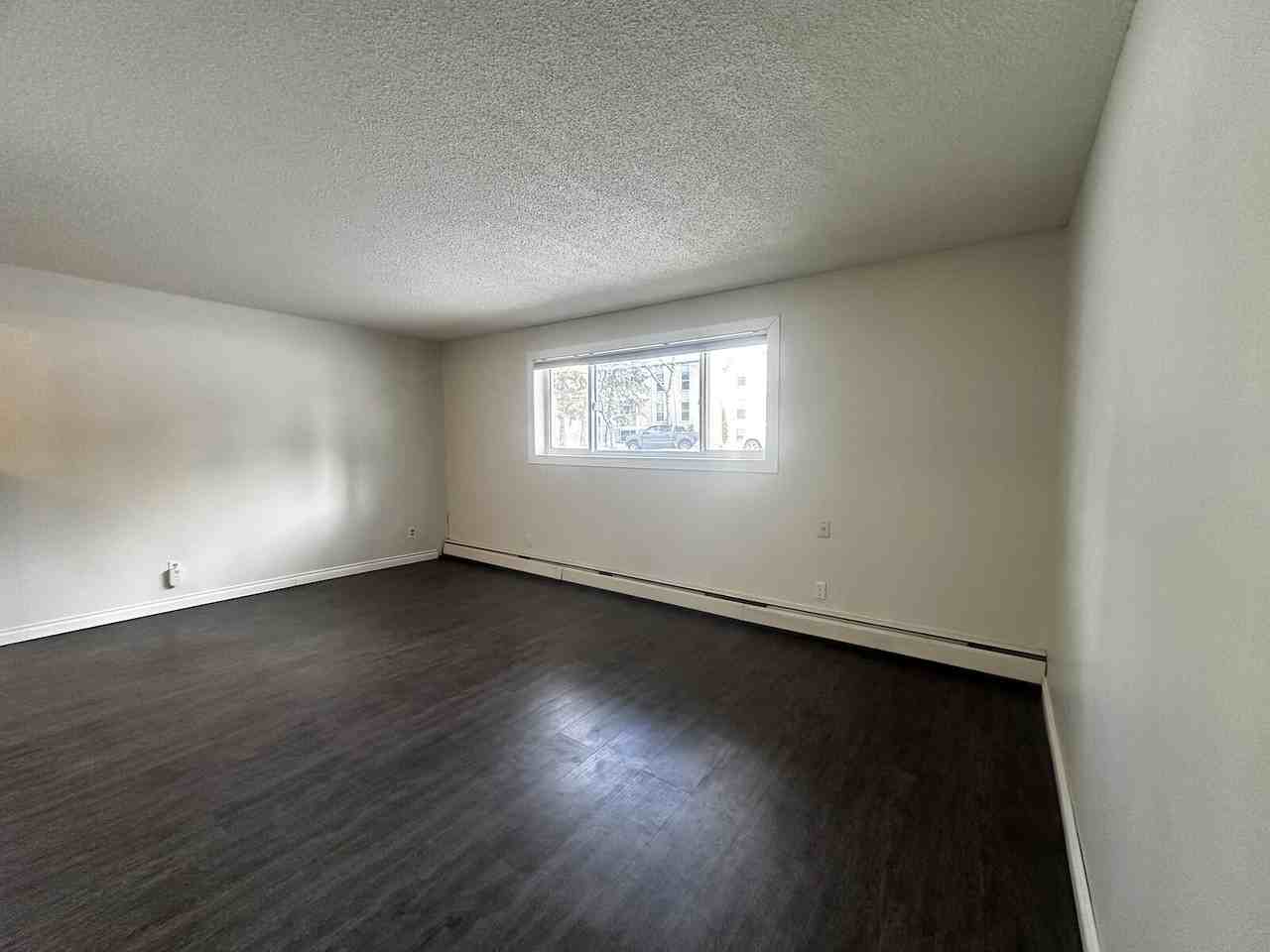 10720 127 Street 101, Edmonton, Alberta, Canada, T5M 0S3 - Photo 5 of 13