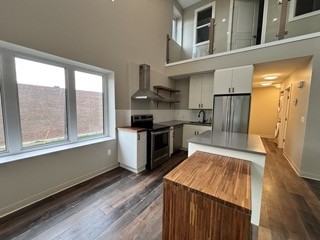 2-291 Nassau Street N - Photo 4 of 22