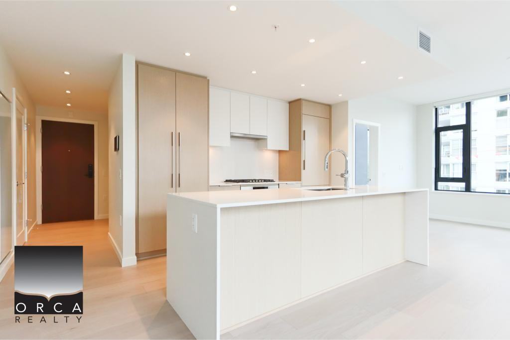 128 15th Street West 303 - Photo 7 of 33