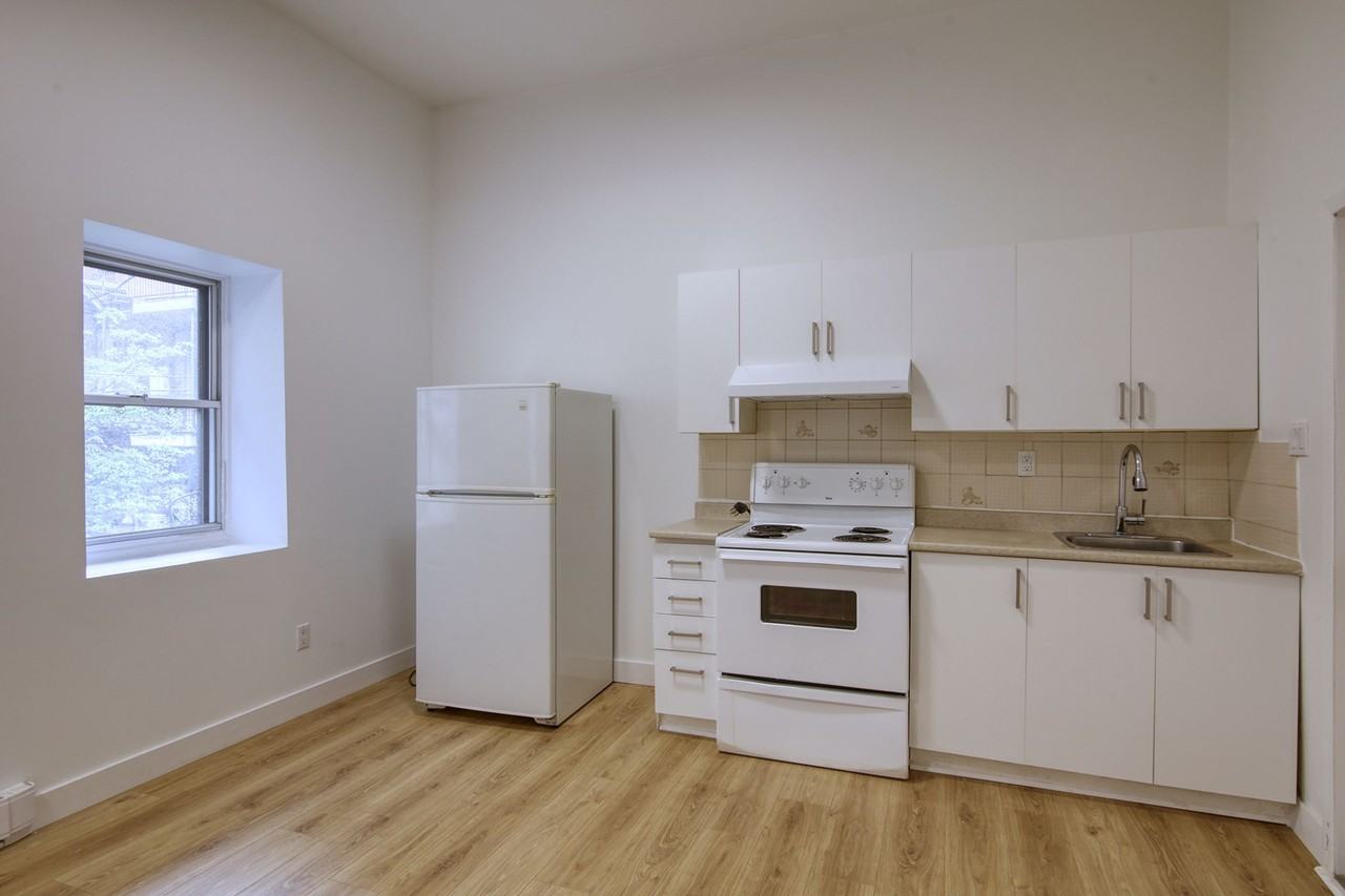 539 Rue Prince-Arthur O — photo 2