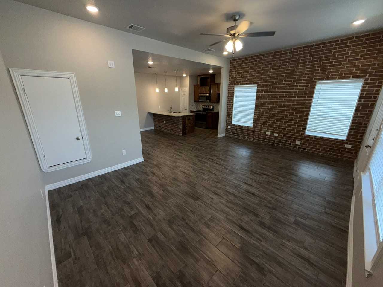 3206 Addison Way - Photo 4 of 12