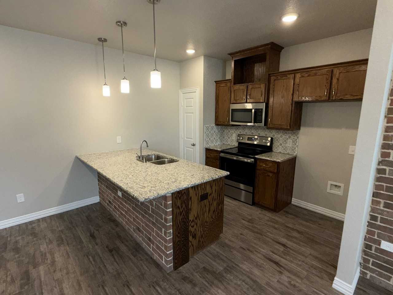 3206 Addison Way - Photo 2 of 12