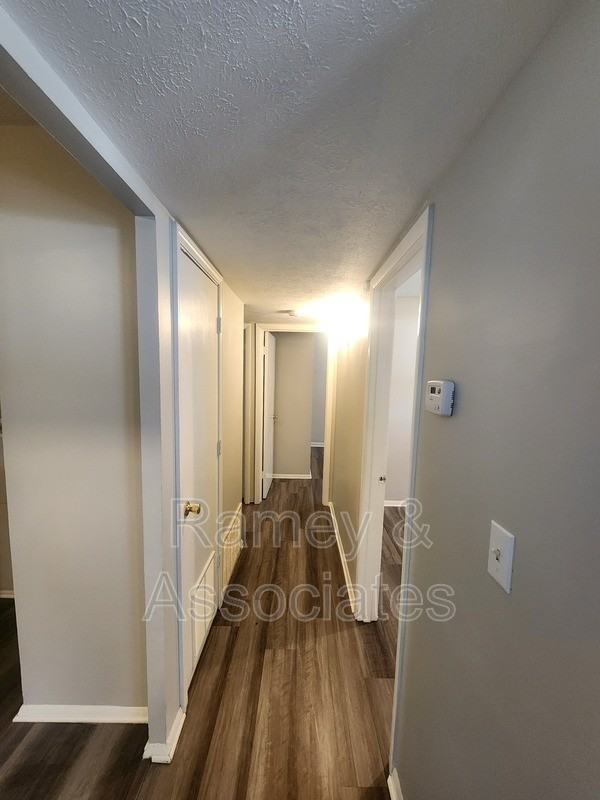 5403 Bramble Ct - Photo 4 of 8