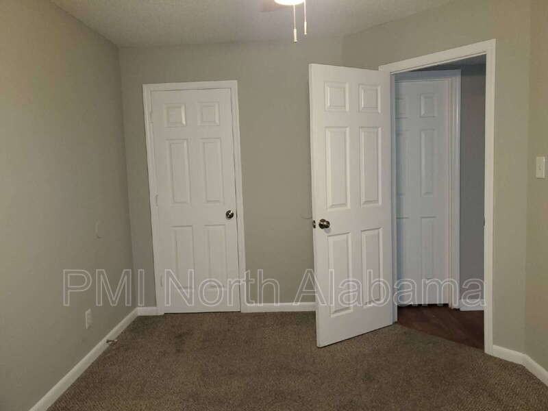 2005 Morgan Ave Sw #3 - Photo 3 of 12