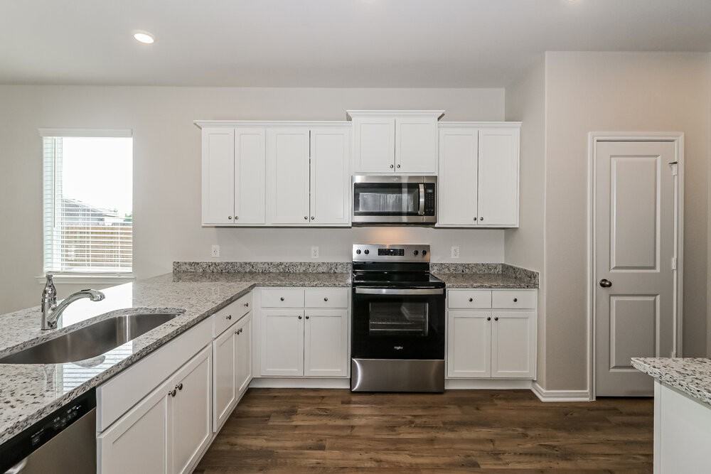 194 Emma Rose Dr - Photo 7 of 16