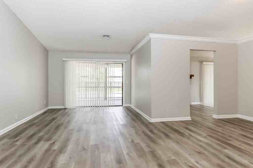 147 Viscaya Ave - Photo 5 of 19