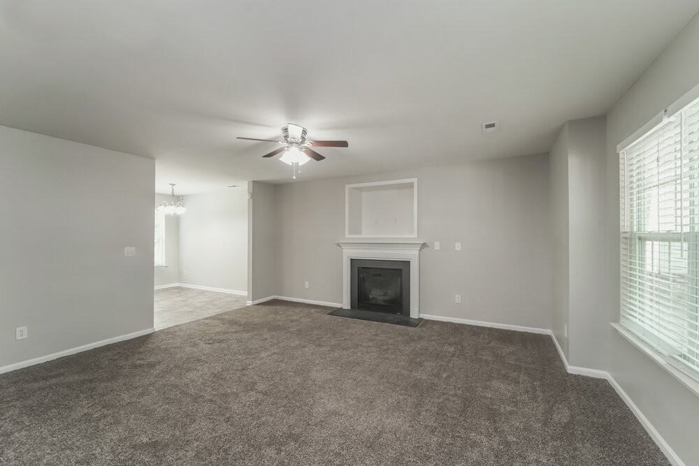 8819 Twisted Pine Dr - Photo 4 of 16