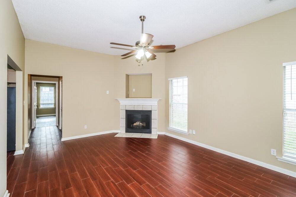 2753 Virginia Woods Pl - Photo 4 of 16