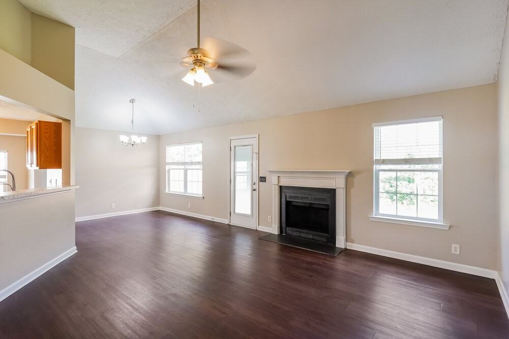 7128 Legacy Dr - Photo 3 of 16