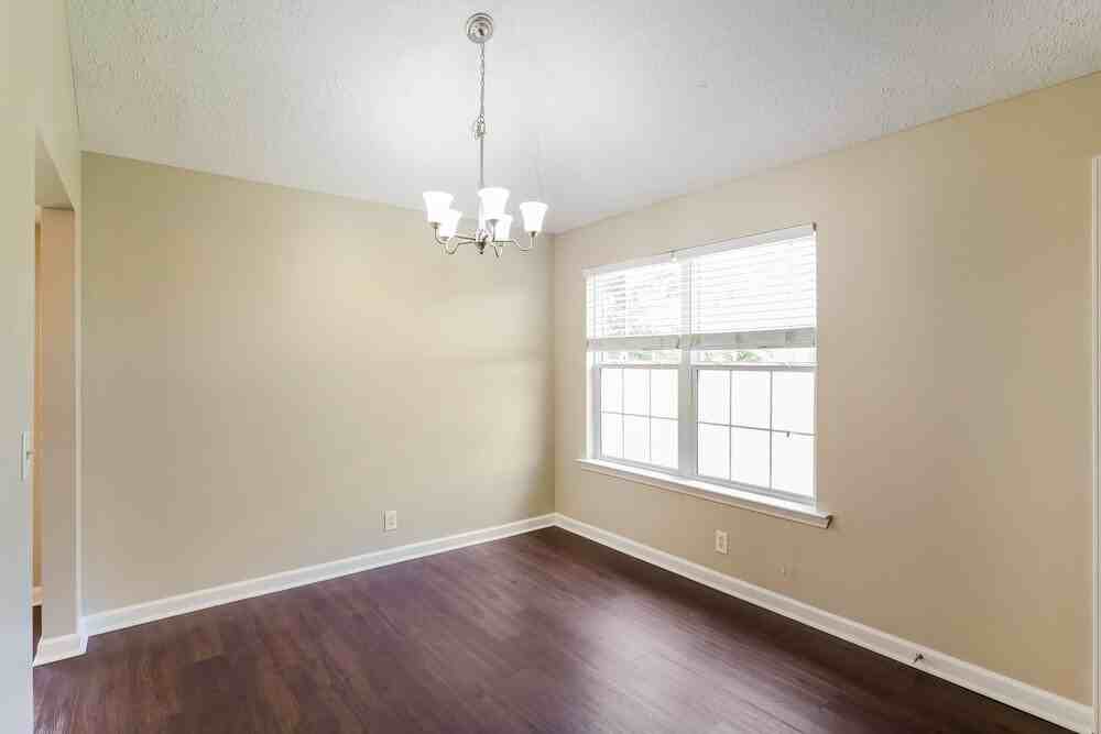7128 Legacy Dr - Photo 5 of 16
