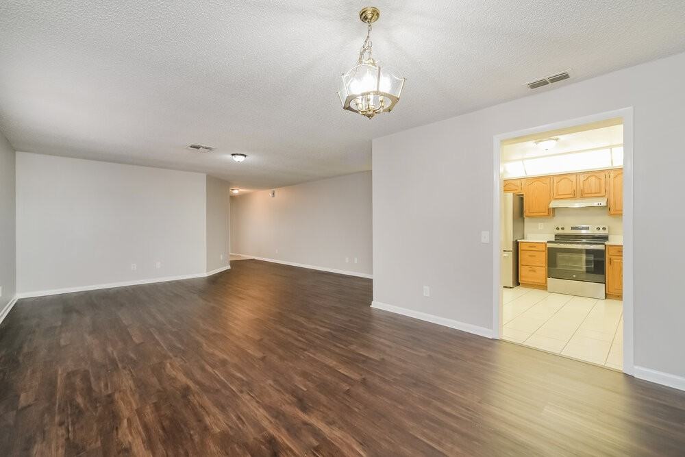 104 Lake Daisy Ter - Photo 6 of 16
