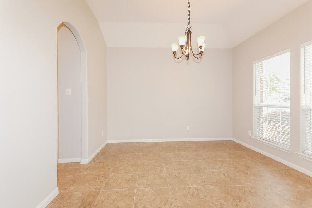 18415 Sunrise Maple Dr - Photo 5 of 16