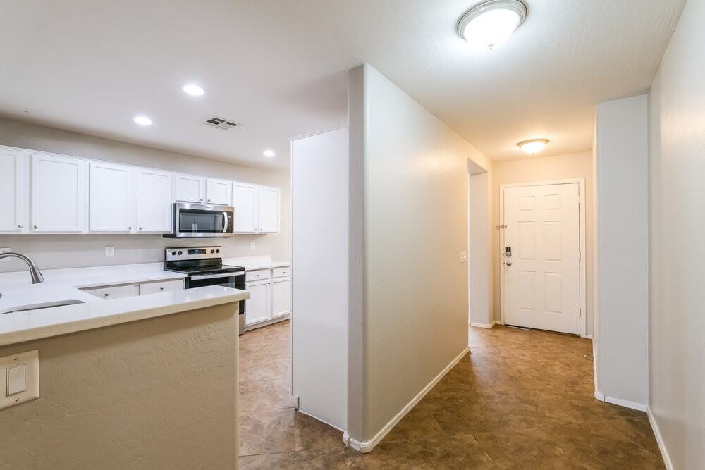 22614 W Papago St - Photo 4 of 16