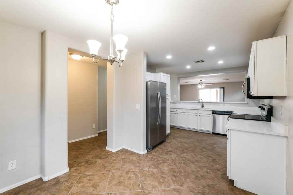 22614 W Papago St - Photo 7 of 16