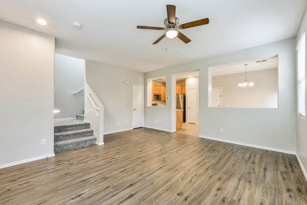 3884 E Santa Fe Ln - Photo 5 of 17