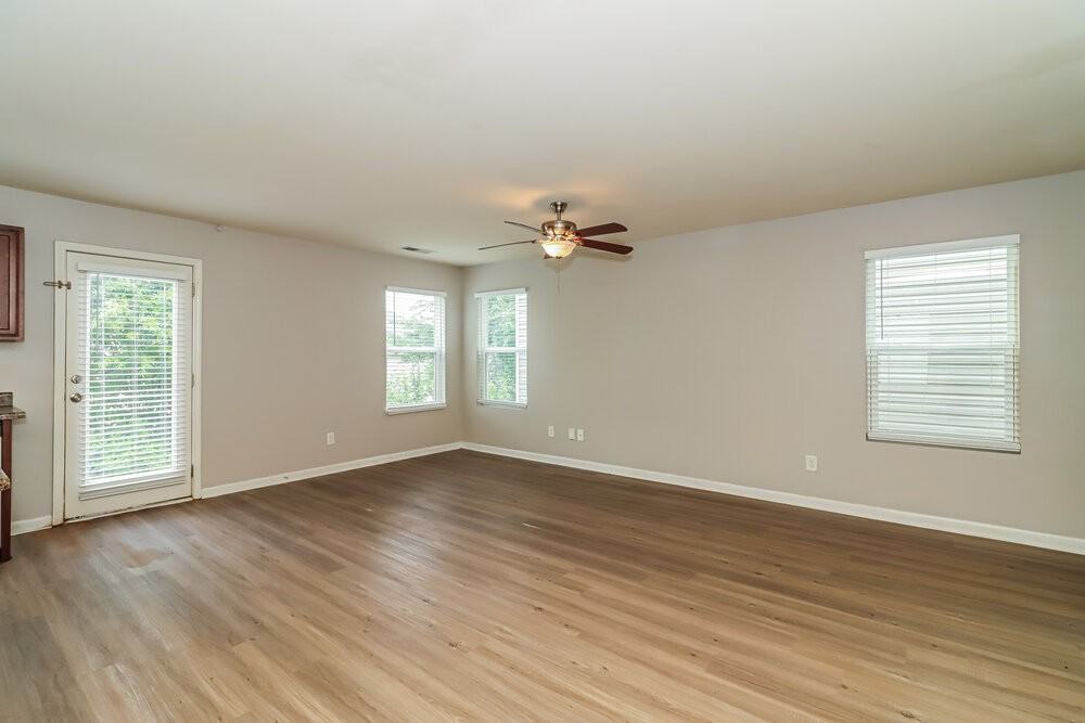 16 Everett Cir - Photo 5 of 17