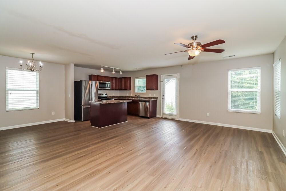16 Everett Cir - Photo 6 of 17