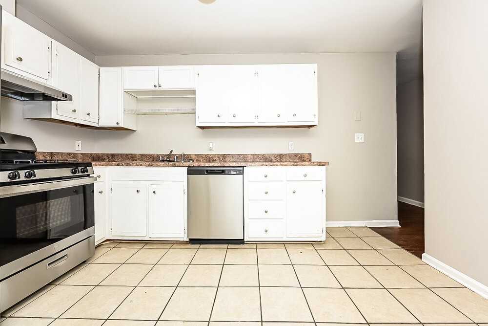 6637 Imperial Dr - Photo 5 of 16
