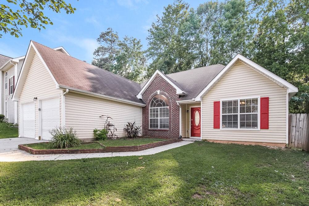 5467 Sapphire Cir - Photo 3 of 16