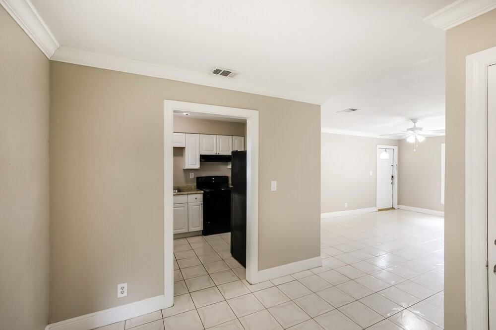 4821 Nwst - Photo 5 of 16