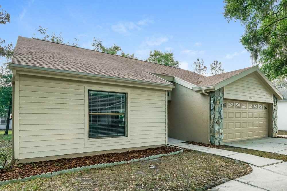 8046 Hathaway Dr - Photo 3 of 19