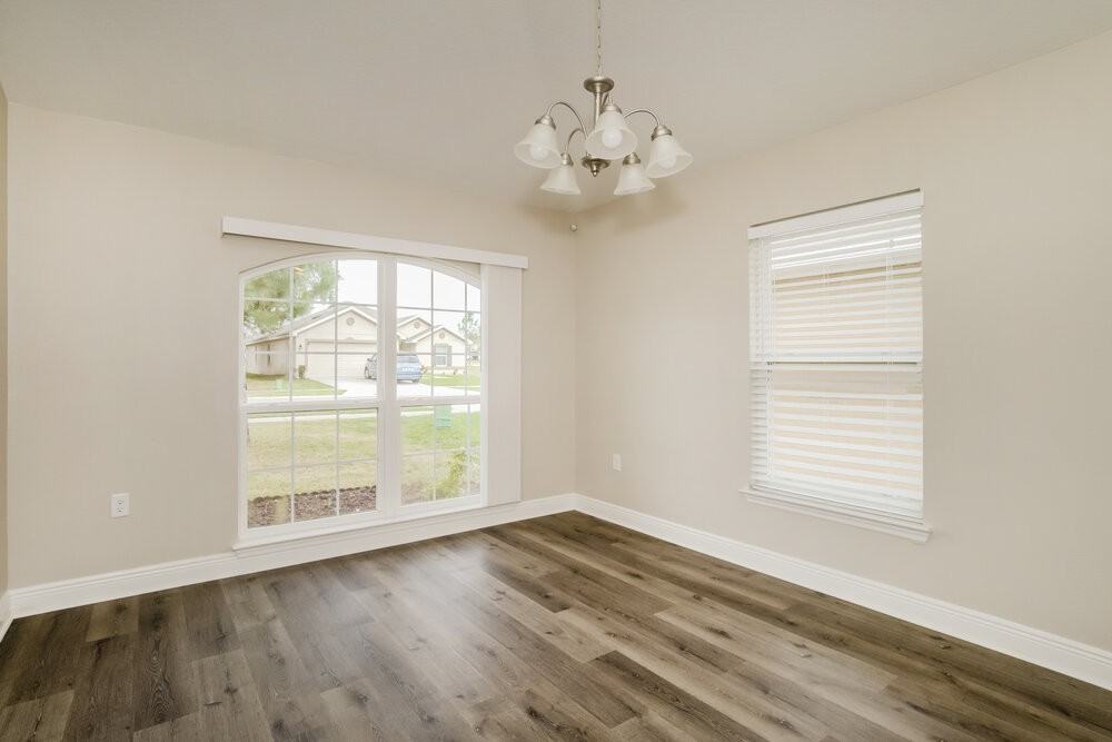 1004 Kellogg Dr - Photo 6 of 19