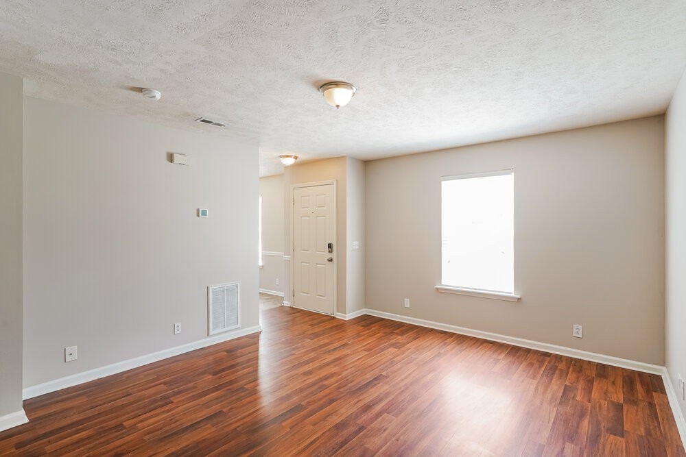 7480 Maggie Dr - Photo 5 of 17