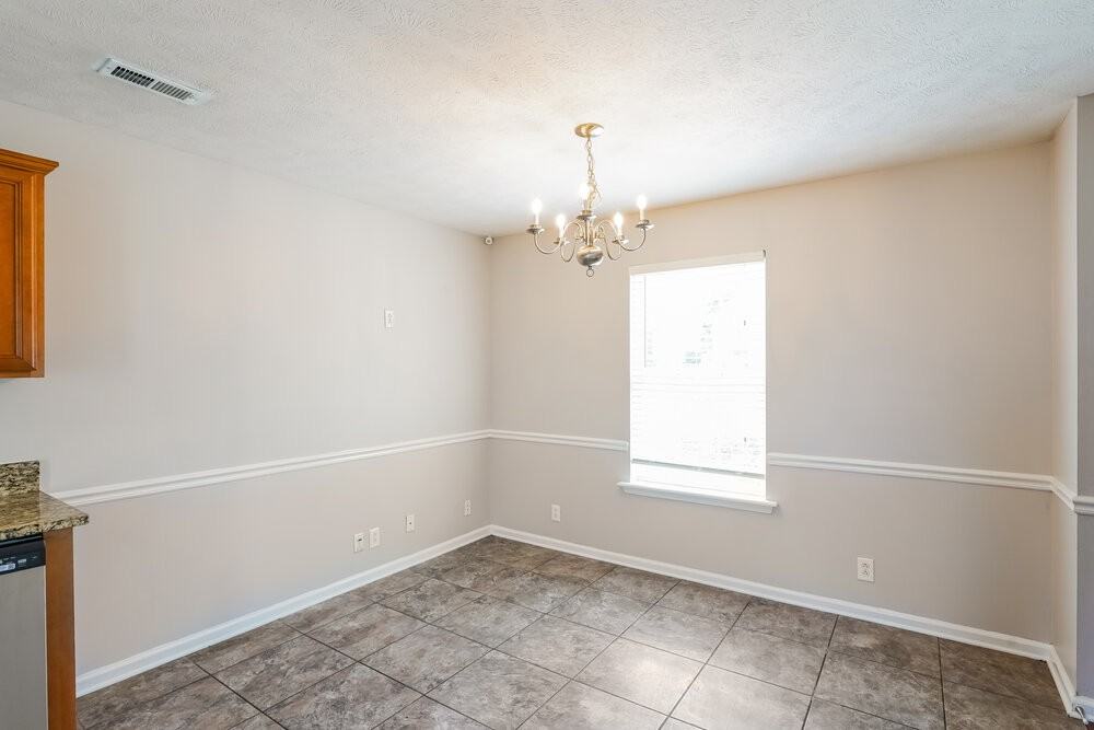 7480 Maggie Dr - Photo 6 of 17