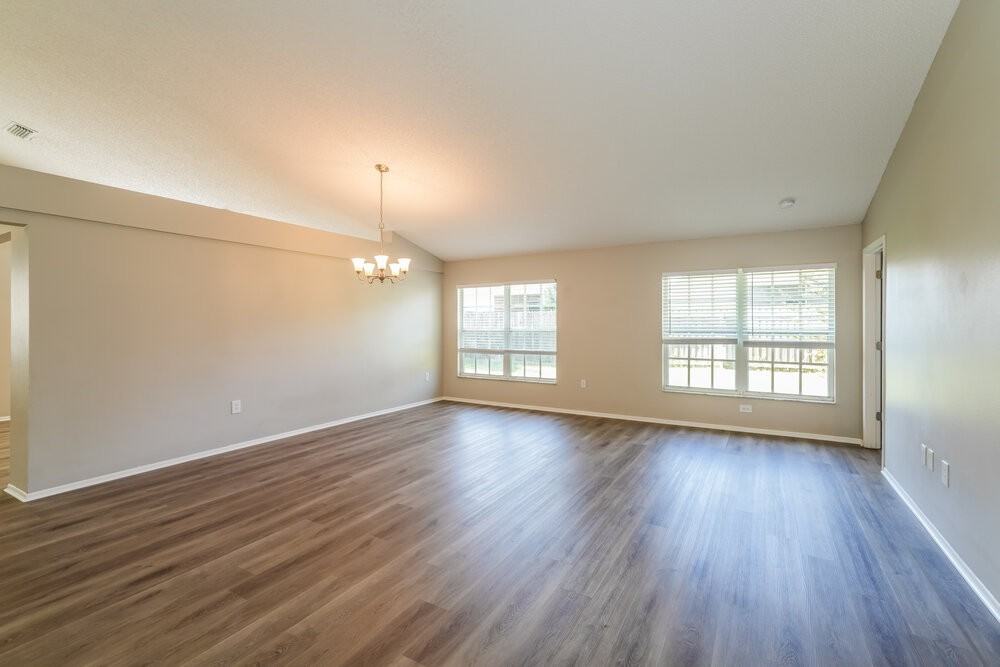 1434 Lakehurst Way - Photo 3 of 16