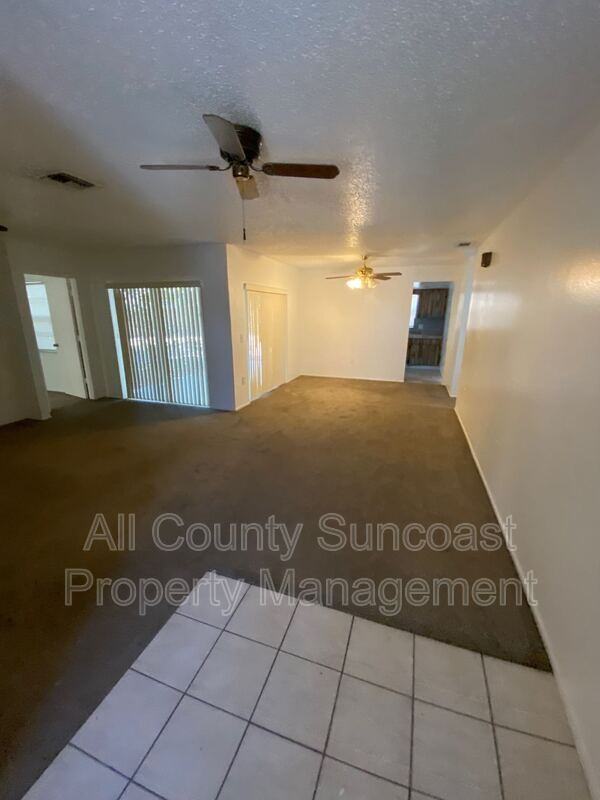 2925 Pinellas Point Dr S - Photo 4 of 20