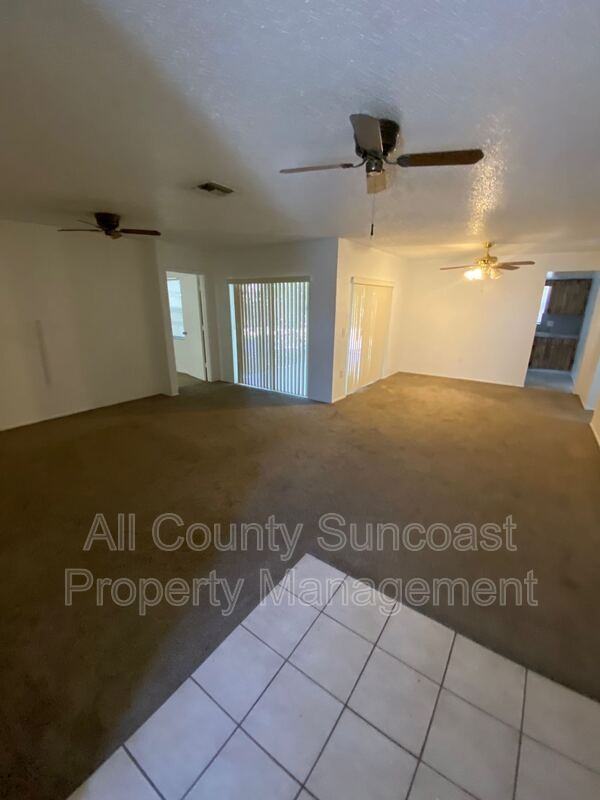 2925 Pinellas Point Dr S - Photo 3 of 20