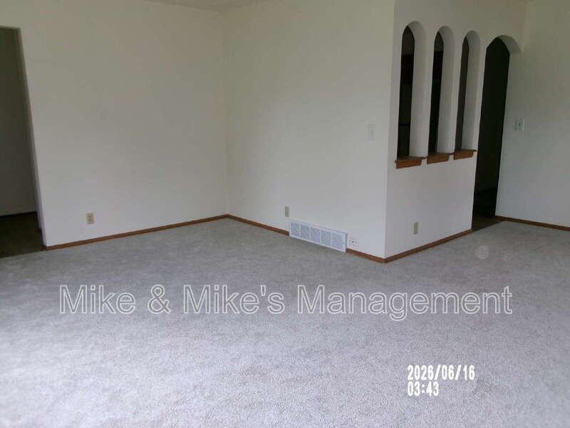 18620 Midland Pl - Photo 4 of 31