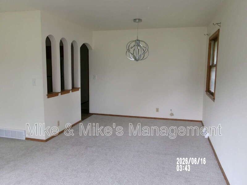 18620 Midland Pl - Photo 5 of 31