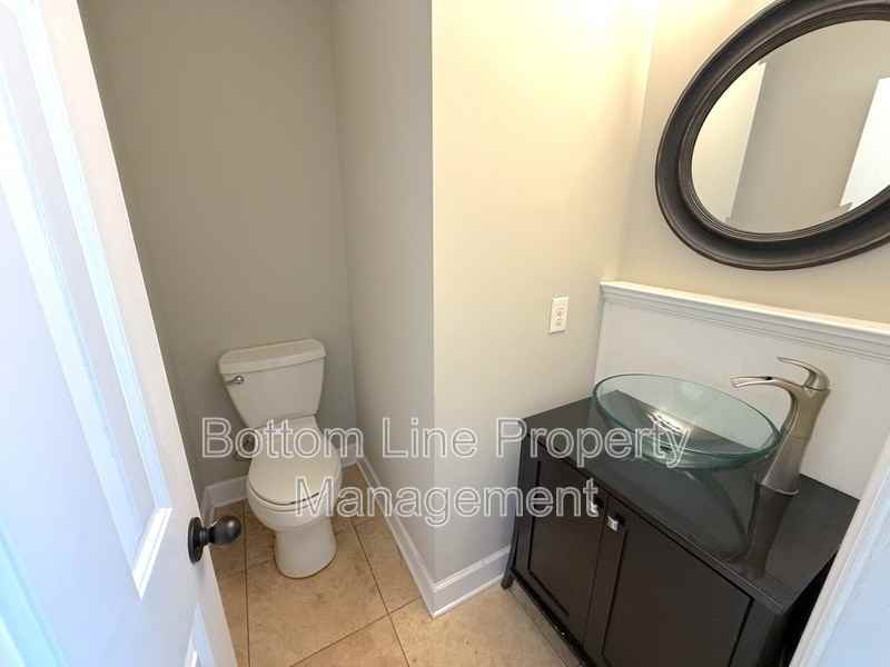 2321 Heathershire Ln - Photo 6 of 28