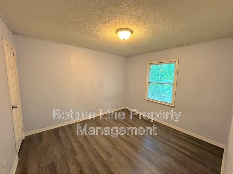 1134 W Davidson Ave #A - Photo 7 of 9