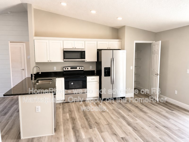 9871 N Santee Ter - Photo 4 of 14