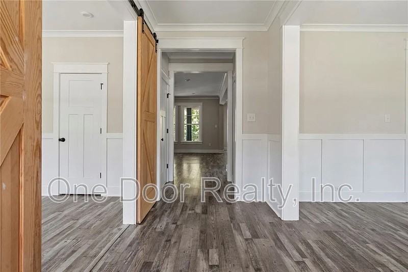 5320 Linksnhire Ln - Photo 6 of 50