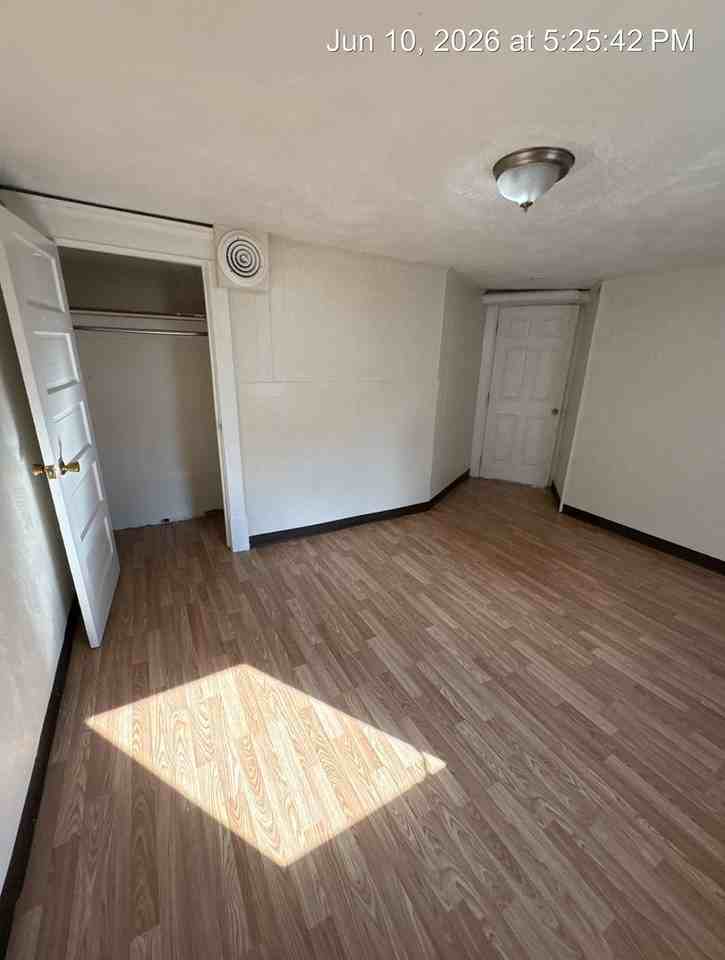 521 Locust - Photo 5 of 28