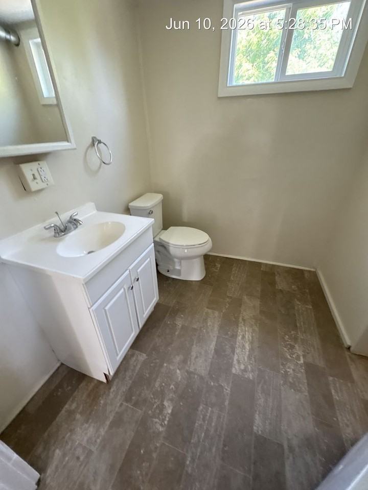 521 Locust - Photo 6 of 28