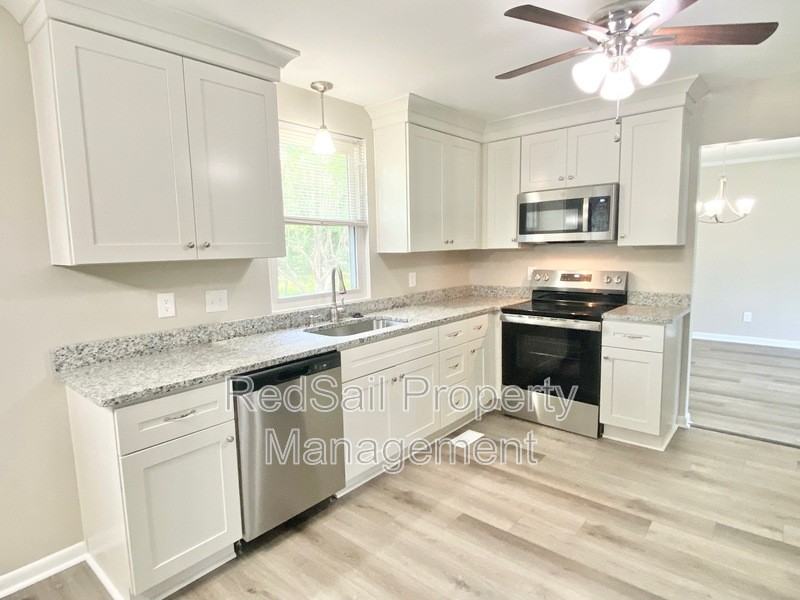 13 Sandpiper Ct - Photo 7 of 25