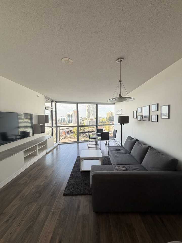 14 Begbie St - Photo 4 of 10