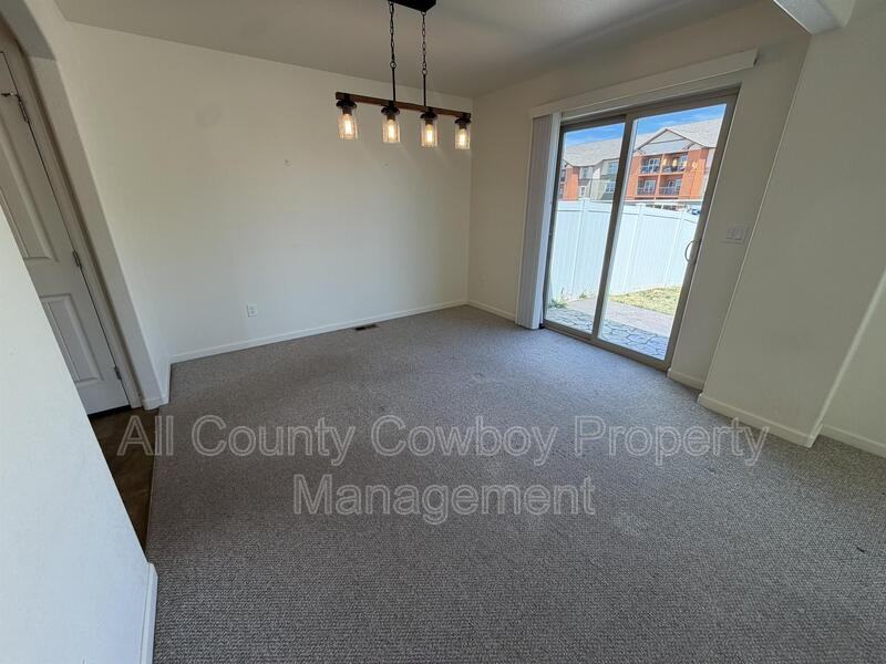 4035 Little Moon Trl - Photo 4 of 17